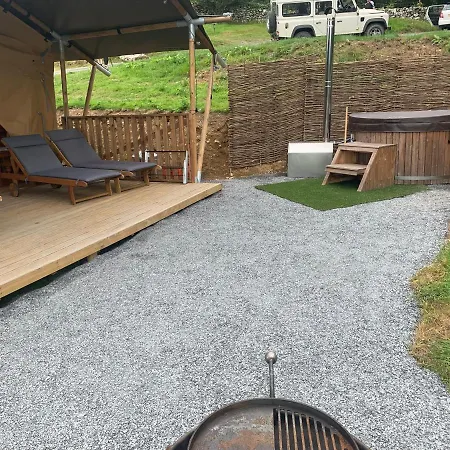 Mountain View Safari Tent With Hot Tub In The Heart Of Snowdonia Dolgellau Exterior photo