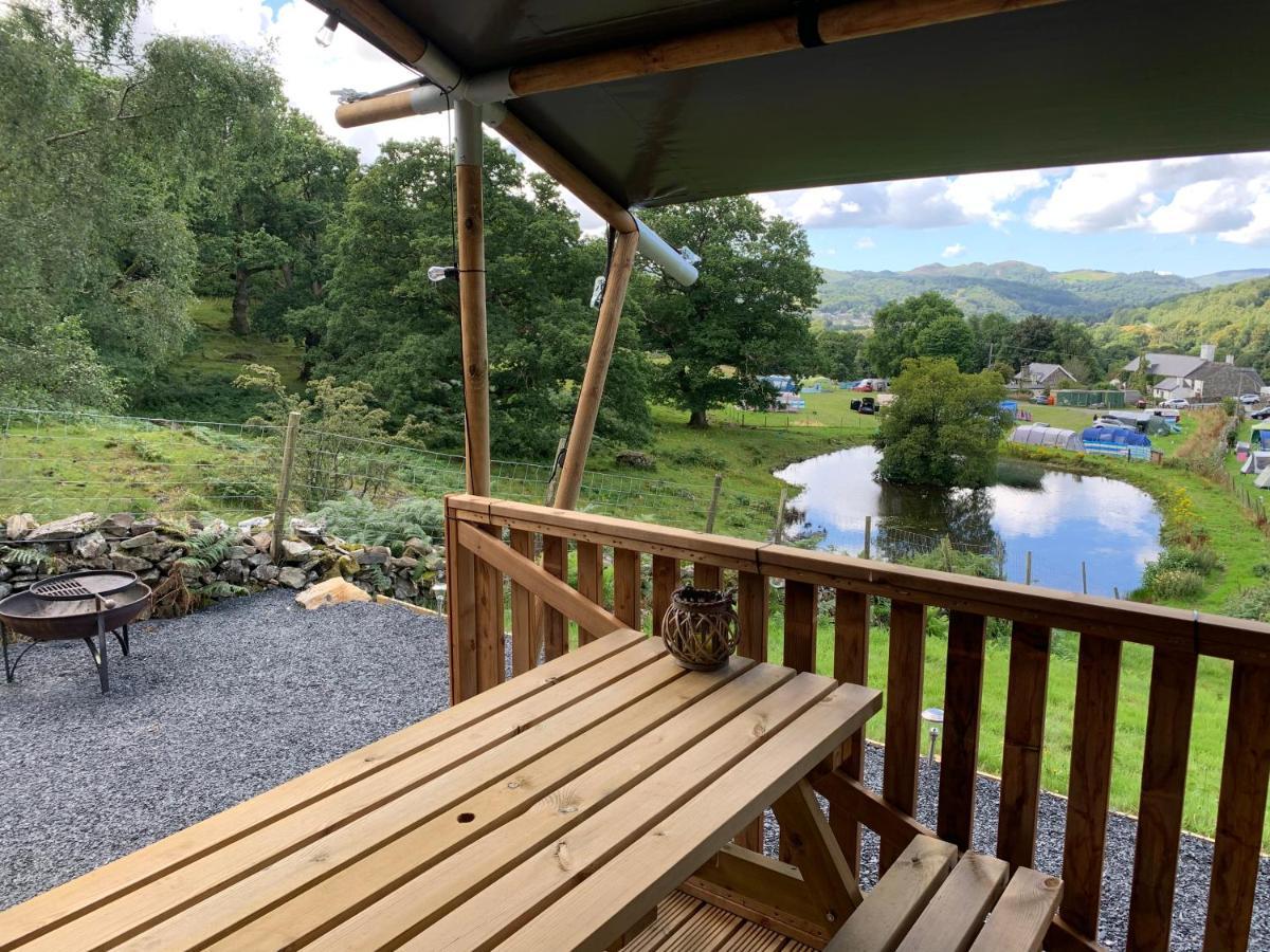 Mountain View Safari Tent With Hot Tub In The Heart Of Snowdonia *