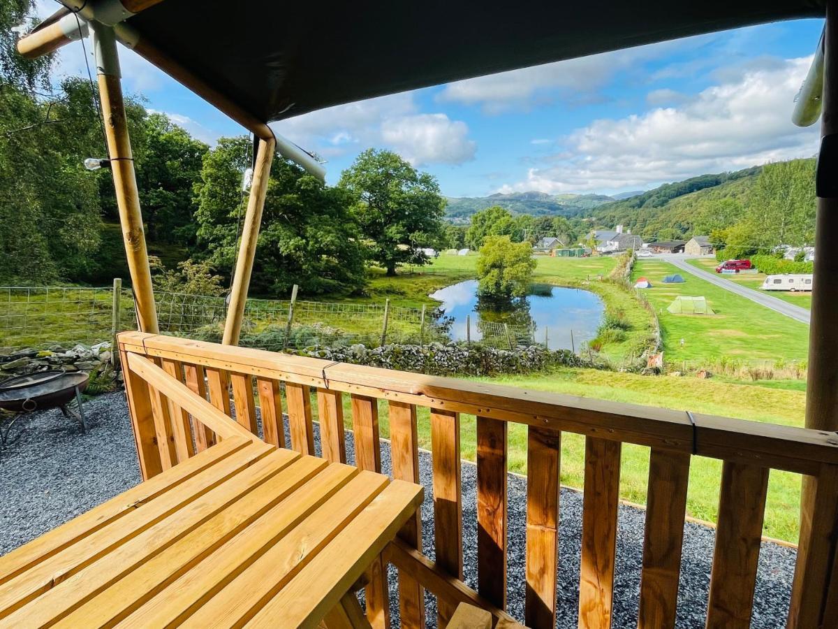 Mountain View Safari Tent With Hot Tub In The Heart Of Snowdonia *