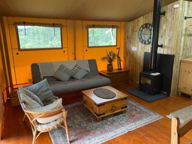 Mountain View Safari Tent With Hot Tub In The Heart Of Snowdonia Dolgellau